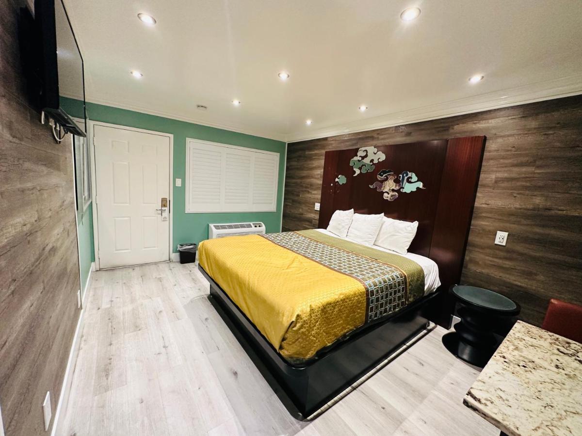 Casa Blanca Inn & Suites Whittier ภายนอก รูปภาพ